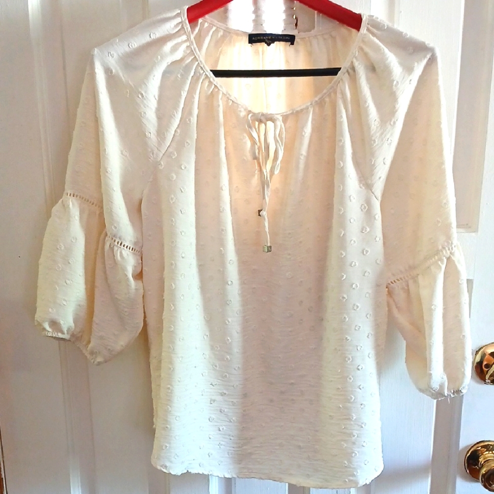 Elegant Cream Women's Top.Like NEW